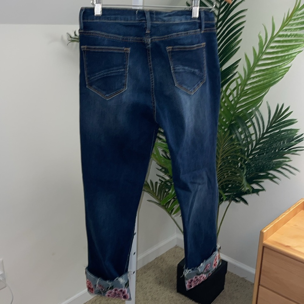 Driftwood Colette embroidered floral raw hem cuff jeans ankle crop w31 L26 - Picture 3 of 5